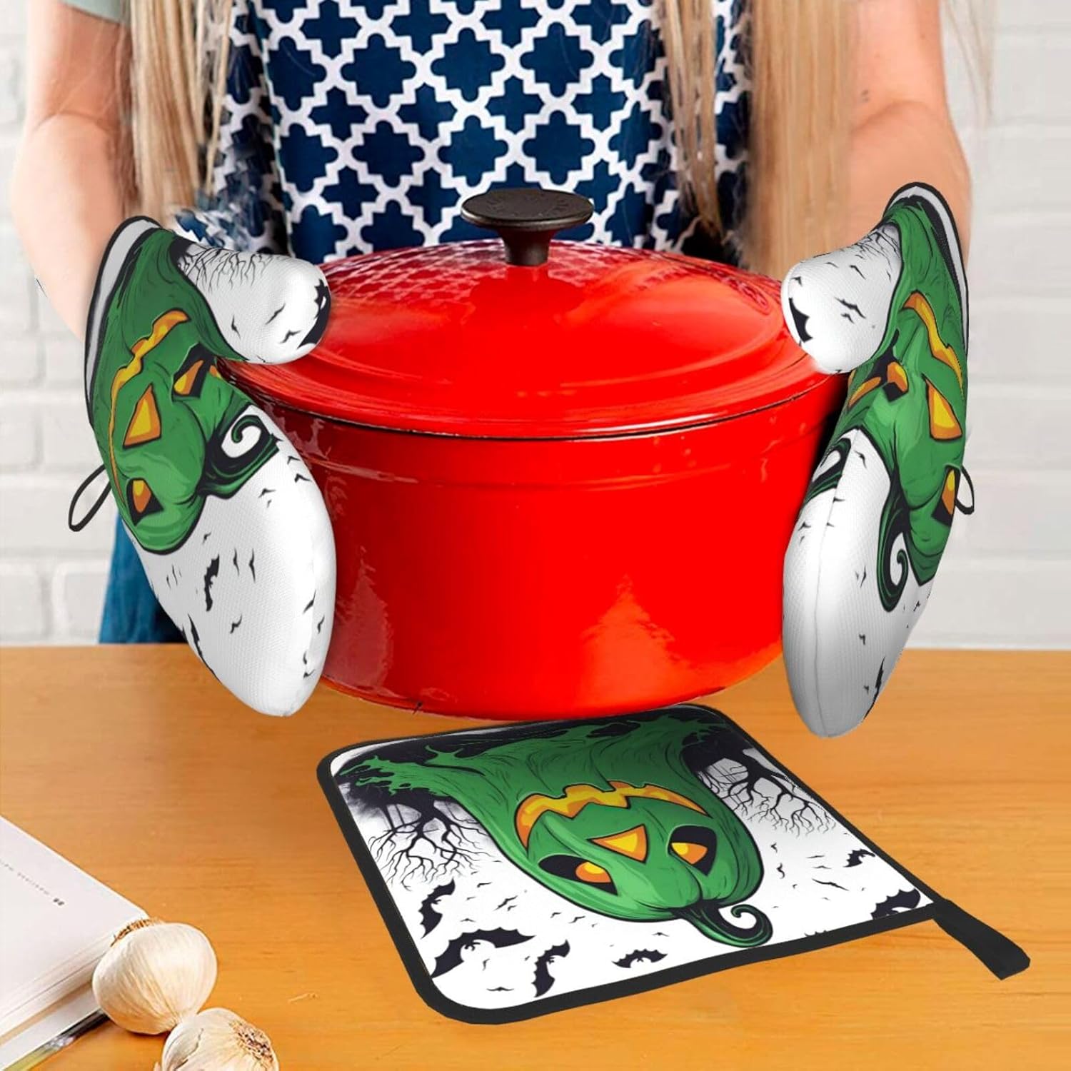 Thermal Oven Mitts for Halloween Heat-Resistant Kitchen Pots Grills