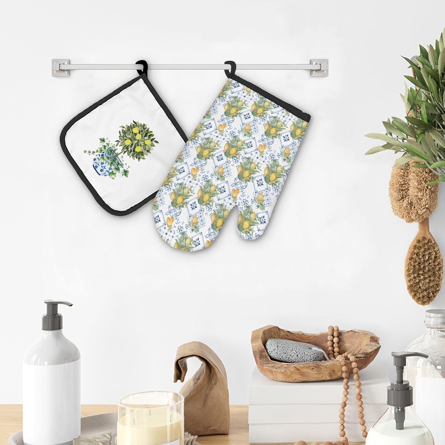 Chinoiserie Oven Mitts Set