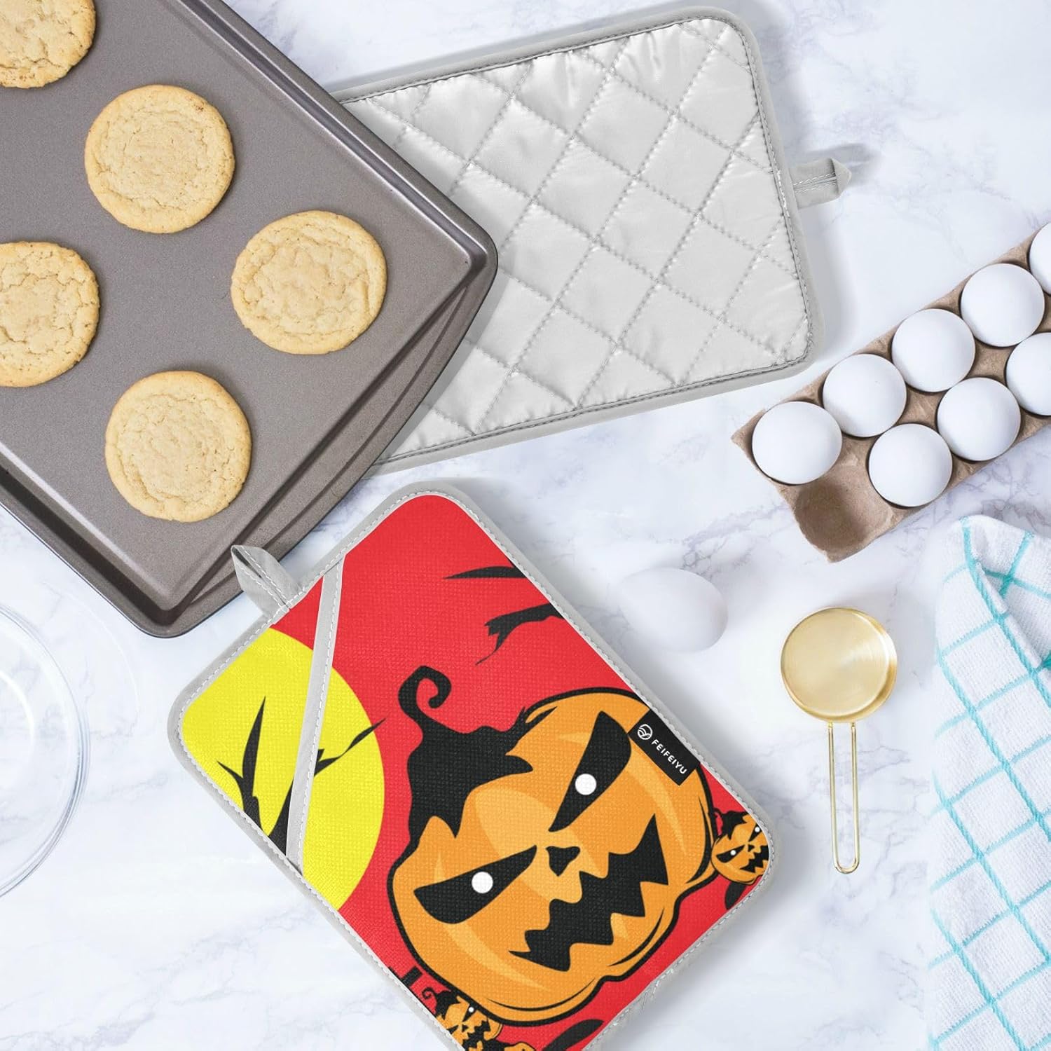 2-Piece Halloween Apparitional Jack-o-Lantern Potholders Set