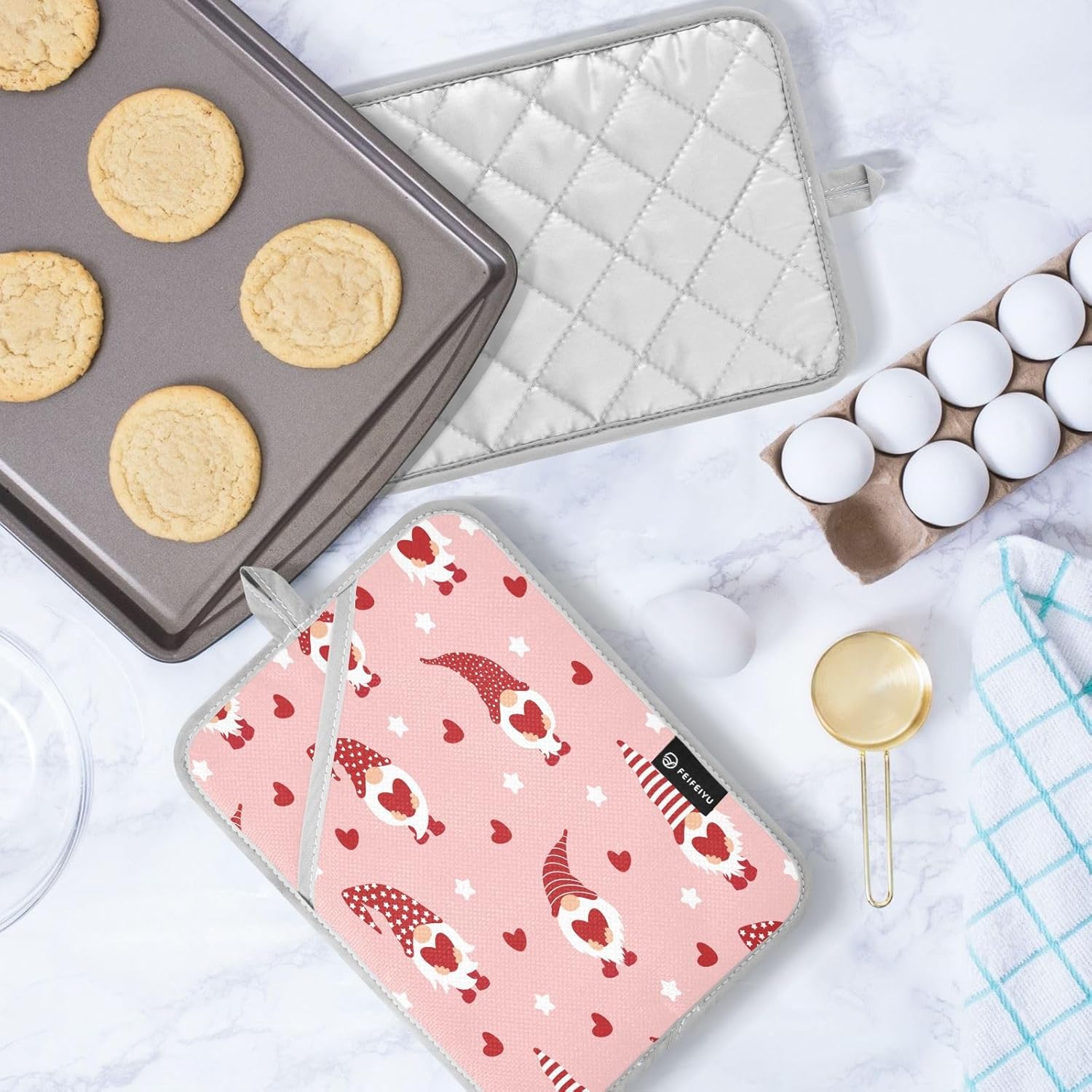 Cute Gnomes Hearts Heat-Resistant POTHOLDER SET