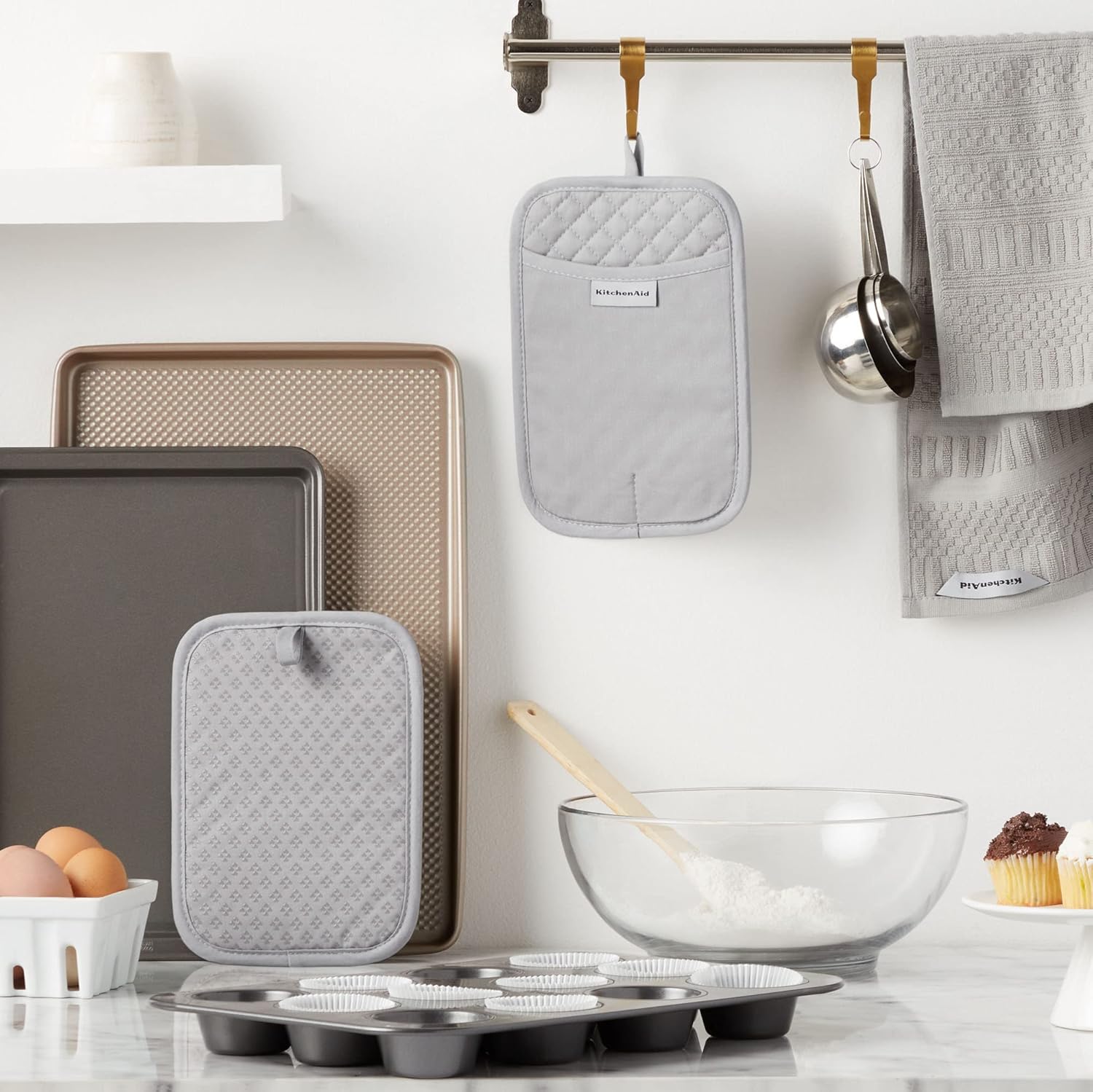 KitchenAid Asteroid 2-Pack Heat-Resistant Potholders