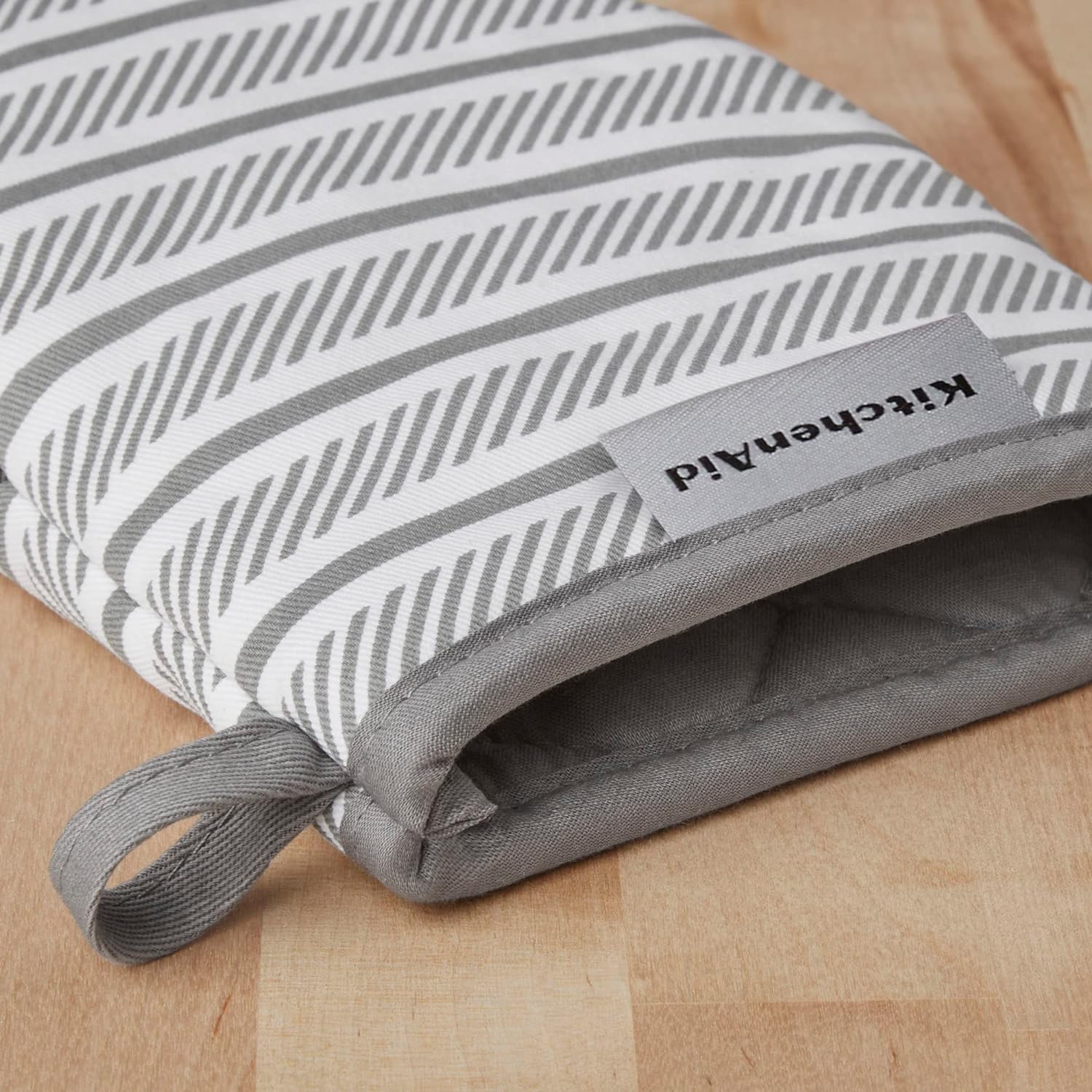 Heat-Resistant Oven Mitts Set