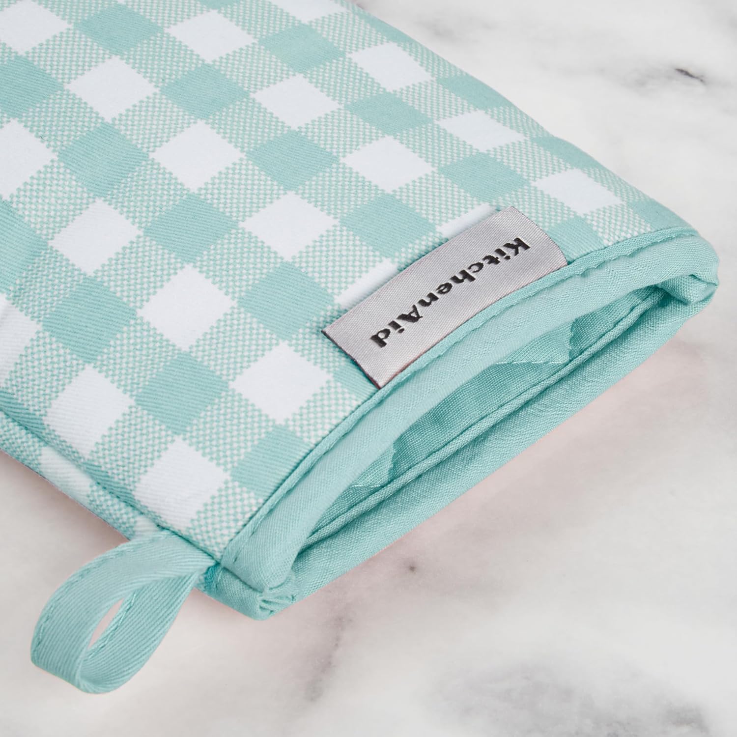 Heat-Resistant Oven Mitt Set for Kitchen Designers
