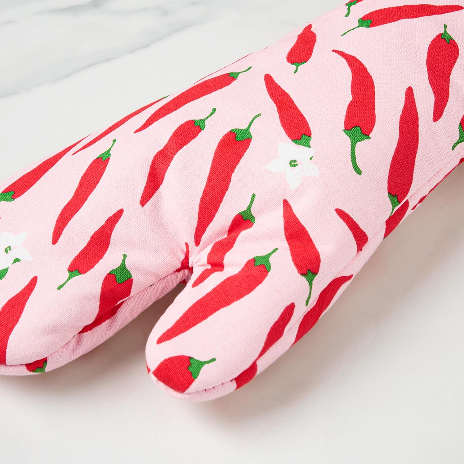 Kate Spade New York Hot Peppers Oven Mitt Set