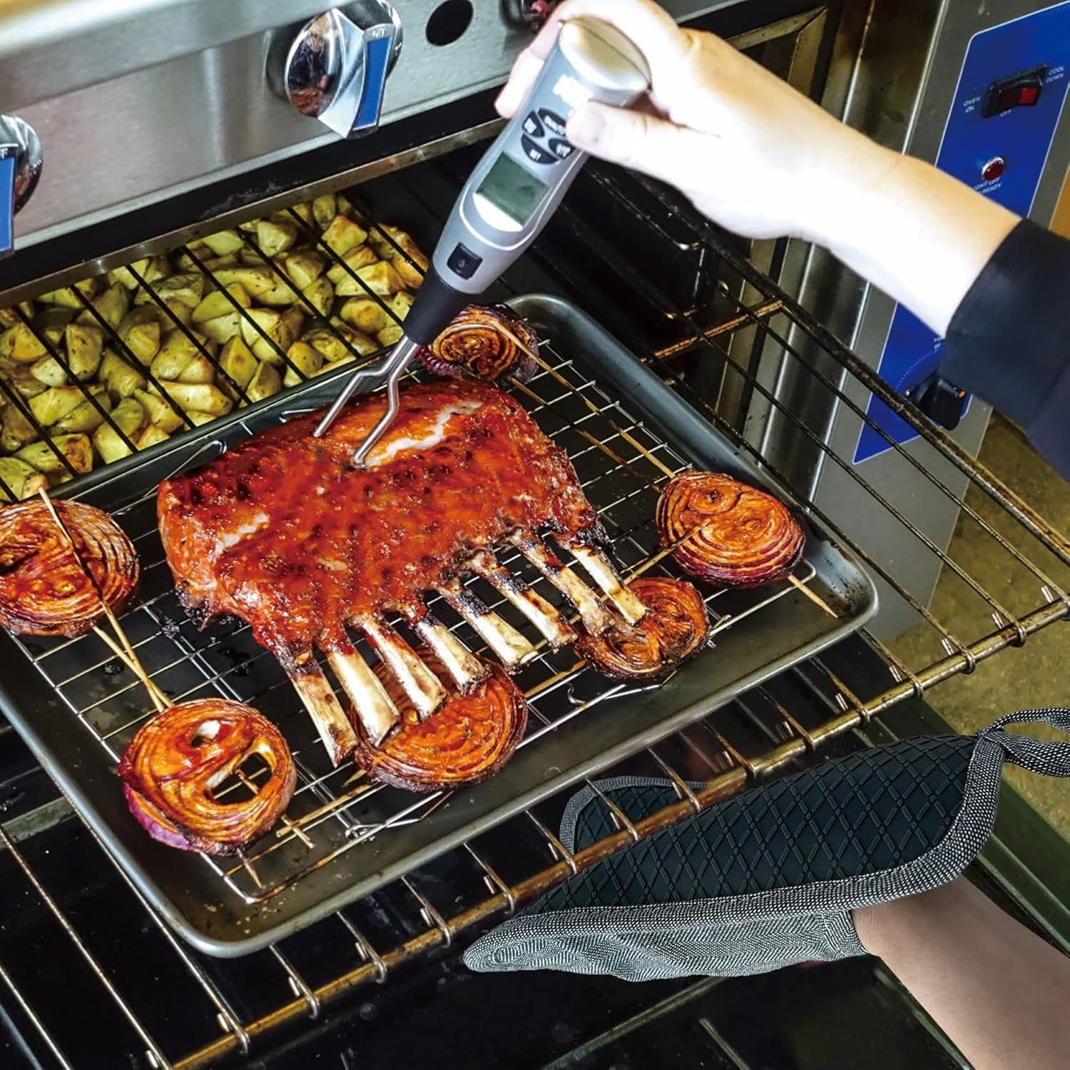 Safe Kitchen silicone pot holders 3-packs heat resistant BBQ and oven mitts