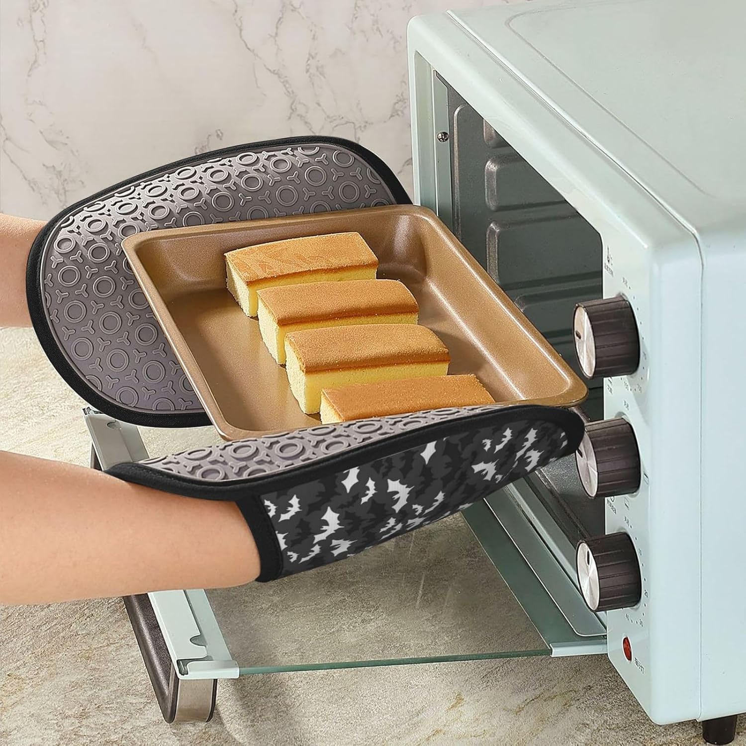 Vivid Halloween Bats Grey Oven Pot Holder Set