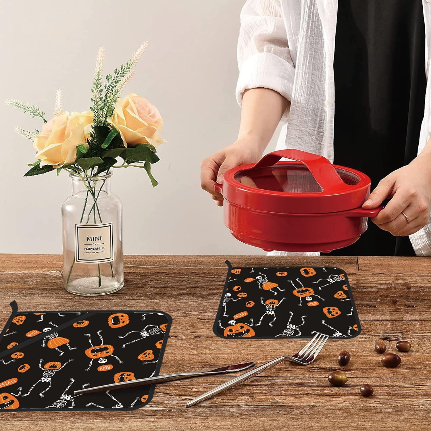 Halloween Spooky Skeletons with Pumpkin-Packed Potholders Set of 2 Oven Microwave Resistant