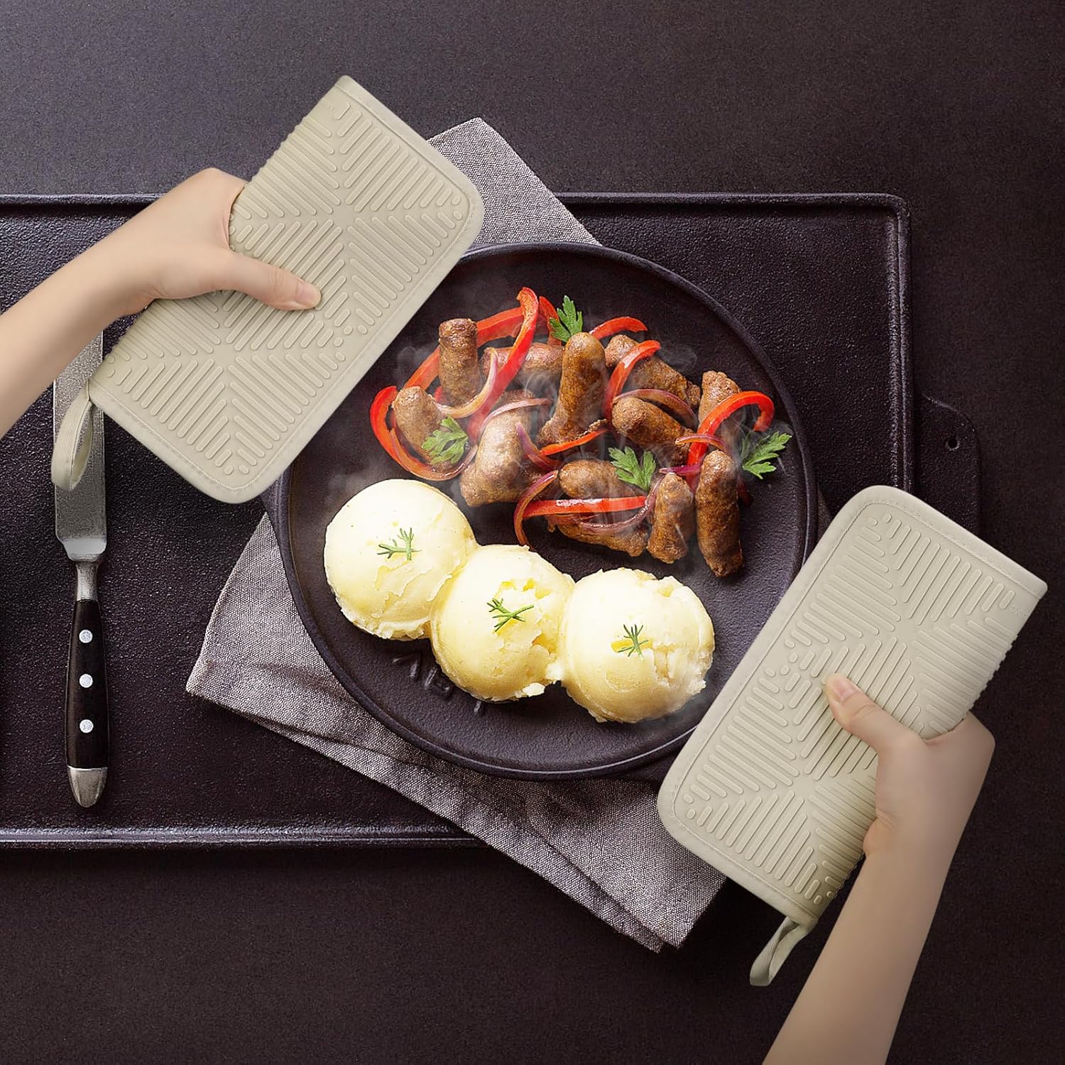 PIQUEBAR Heat-Resistant Silicone Potholders Set of 2