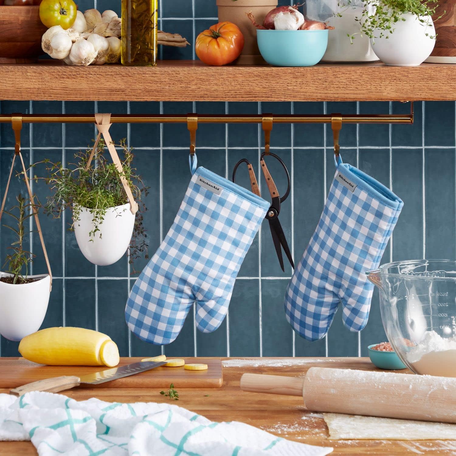 Blue Velvet Gingham Oven Mitt Set 2-Pack