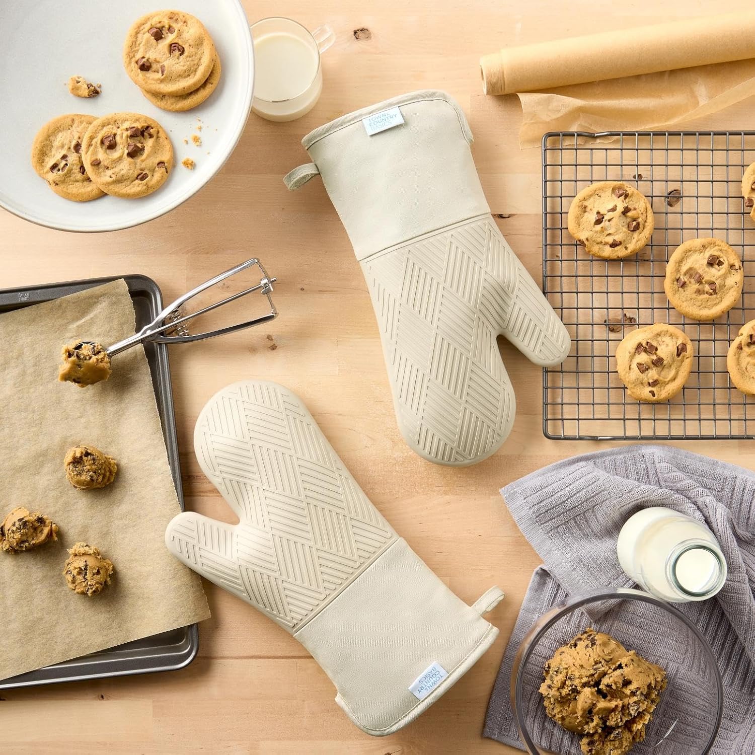 TOWN COUNTRY BASICS Silicone Oven Mitt 2-Pack Set