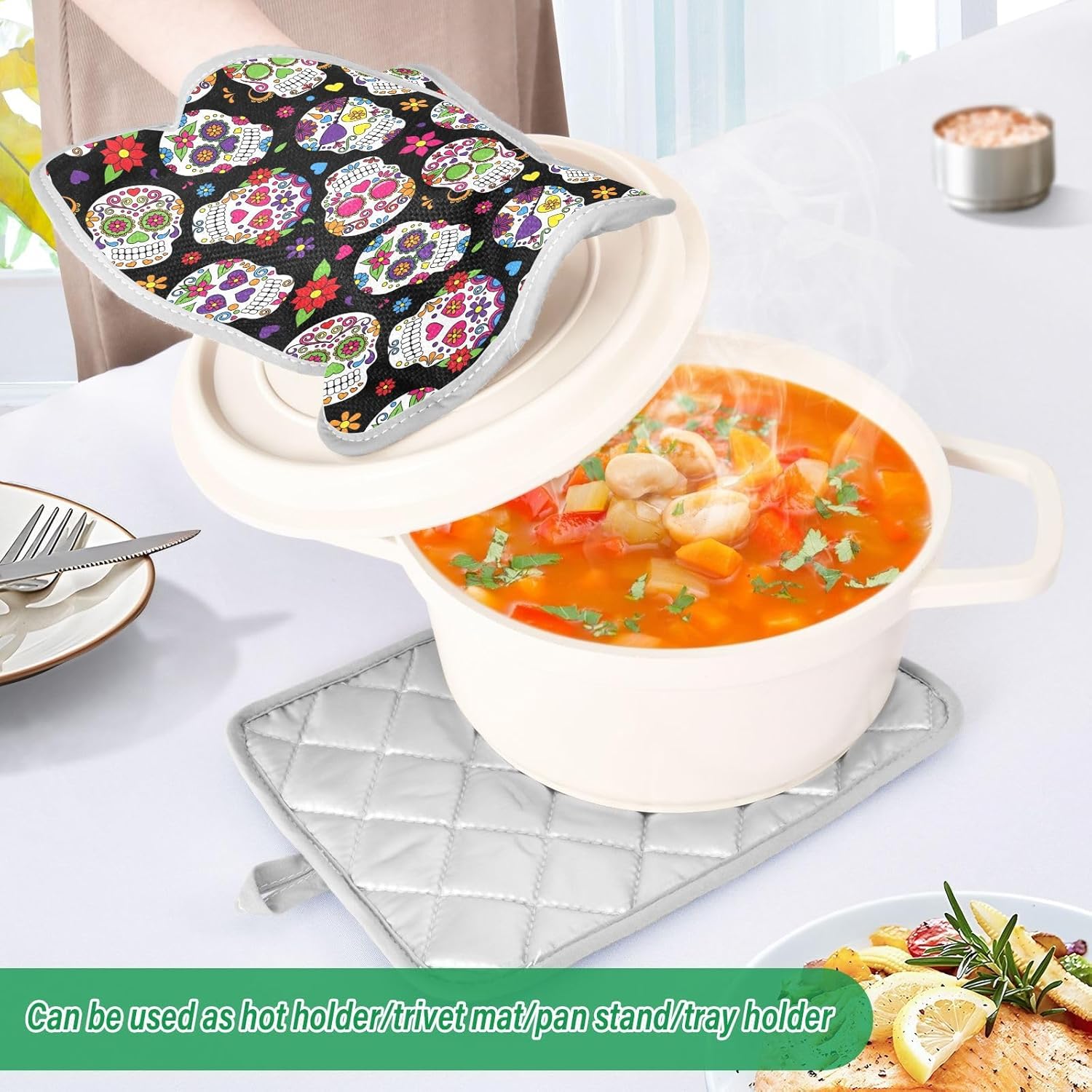 Festive Halloween Potholders 2-Pack - Abundant Use in the Kitchen