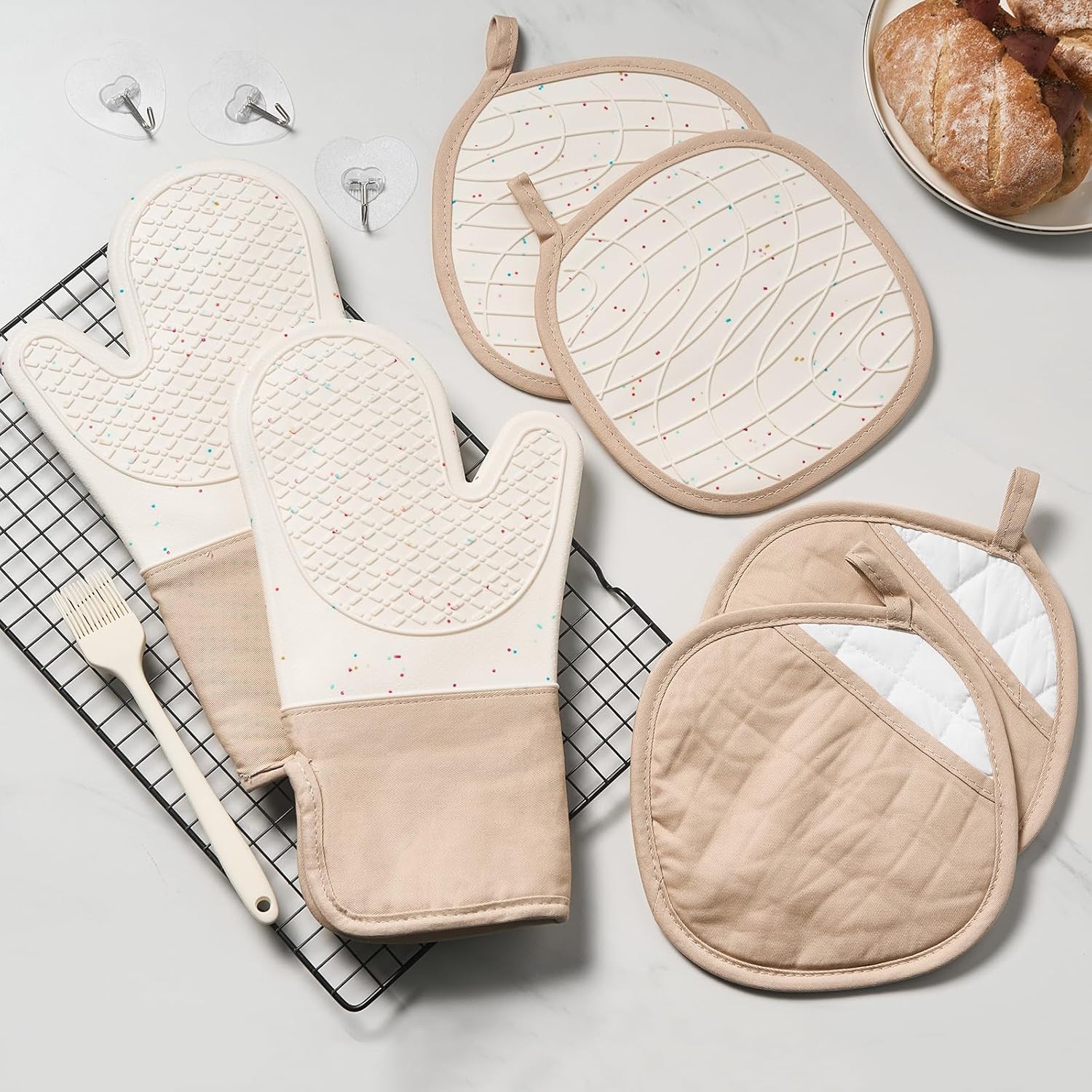 7-Piece Oven Mitts Pot Holders Set