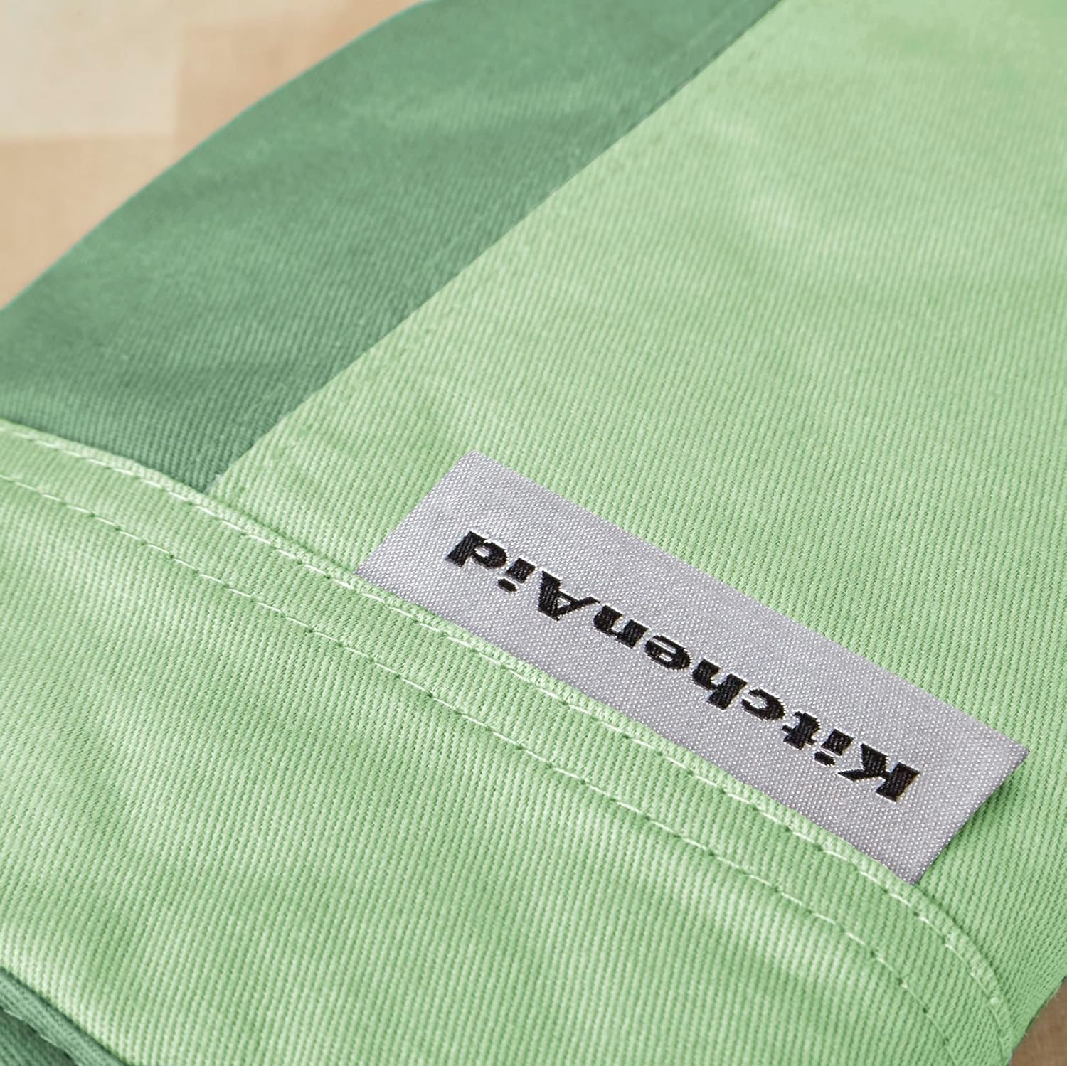 KitchenAID Heat-Resistant Oven Mitt Set
