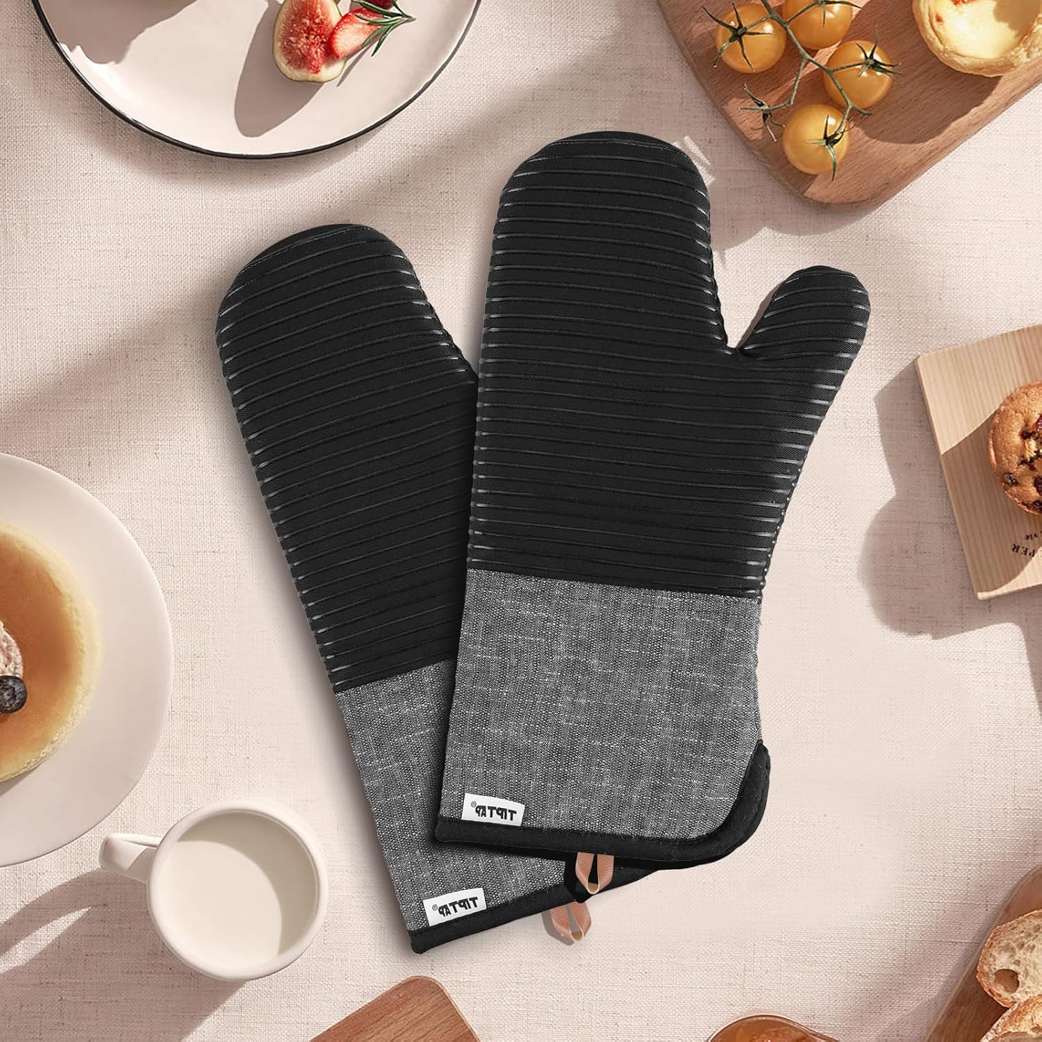 Premium Silicone Oven Mitts Set for Baking Grilling
