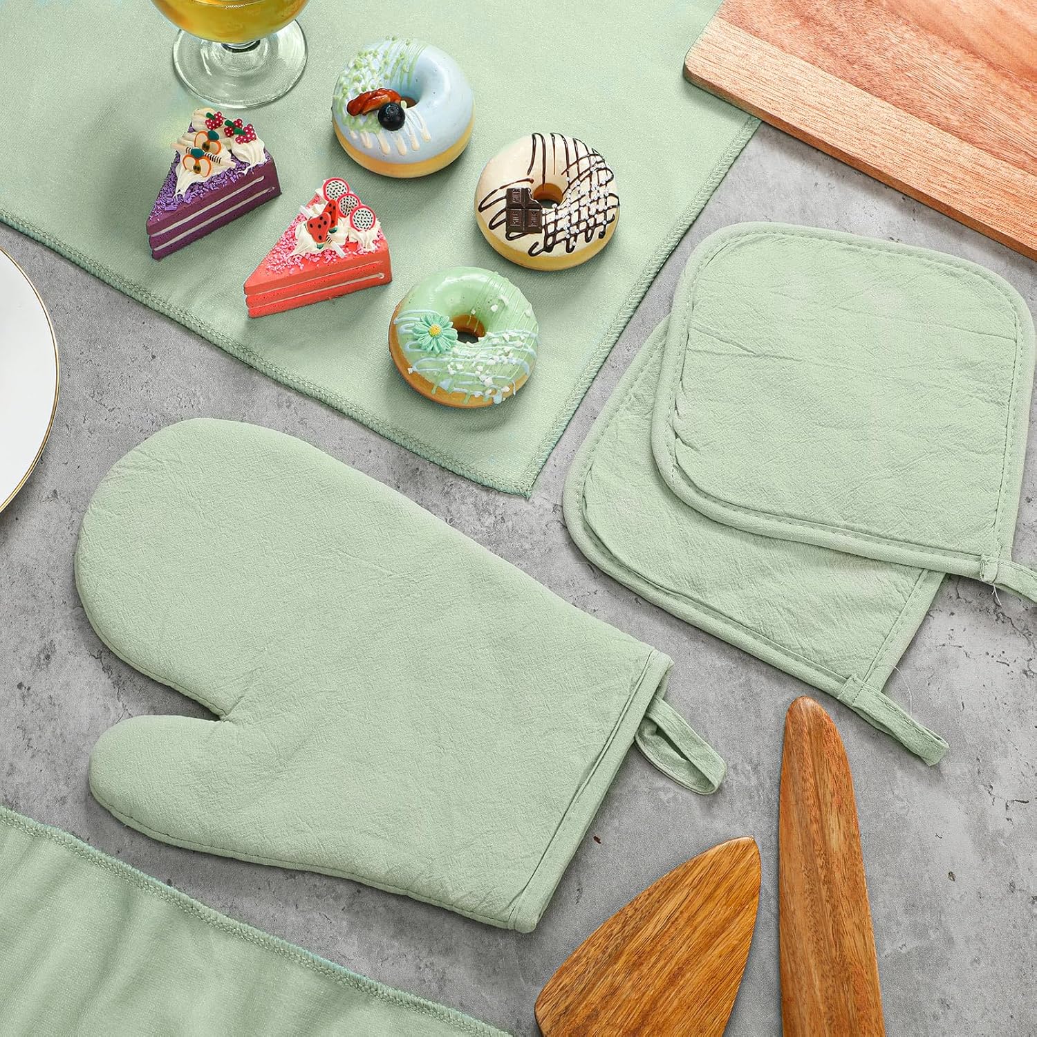Rtteri 5-Piece Sage Green Oven Mitt Kitchen Towels Set
