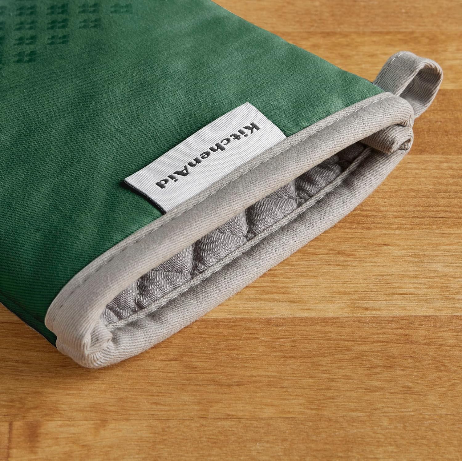 Safe Secure Oven Mitts Set for Kitchen Experts