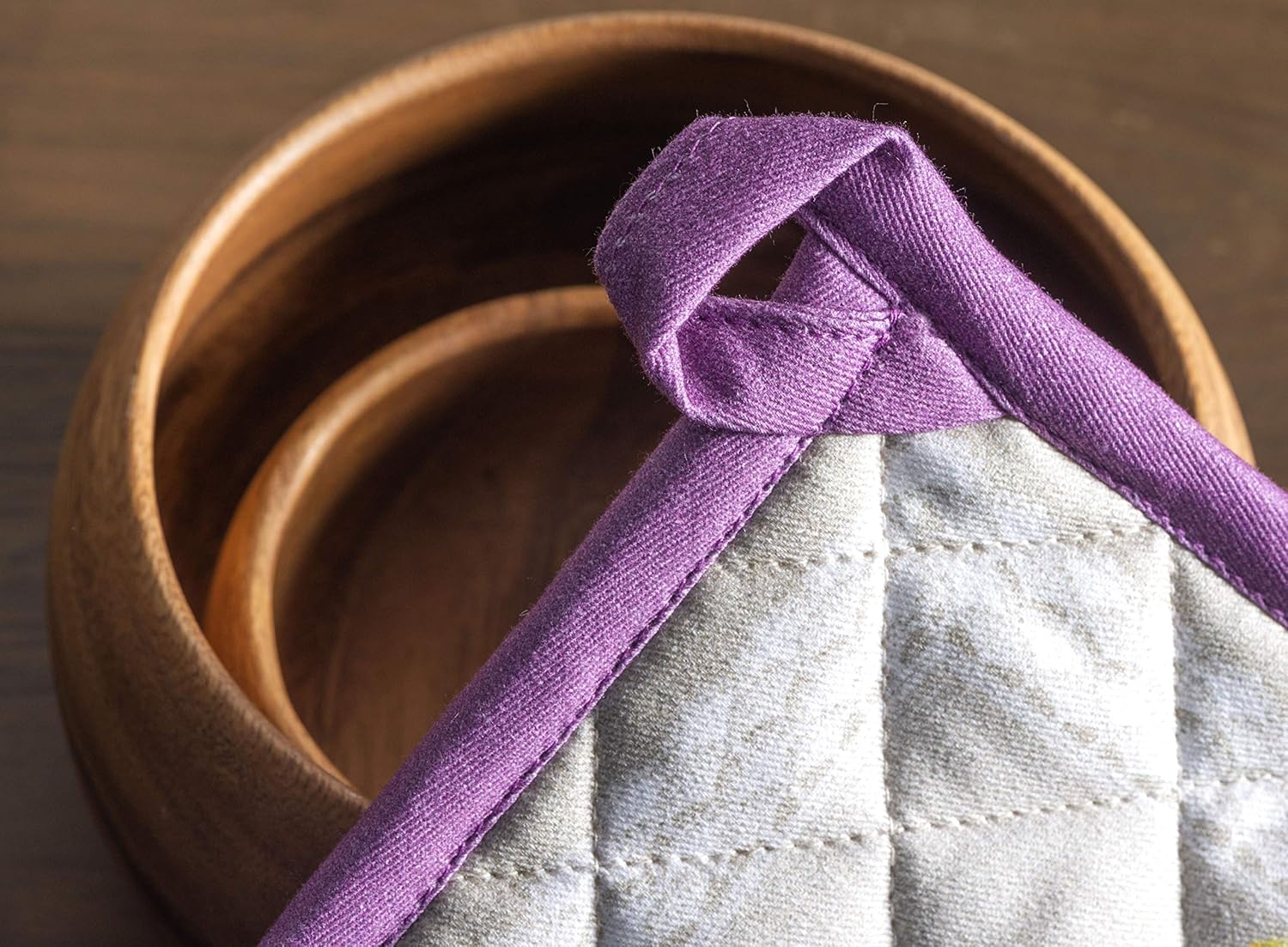Keep Hands Safe in the Kitchen Heat-Resistant Oven Mitt Pot Holder Set