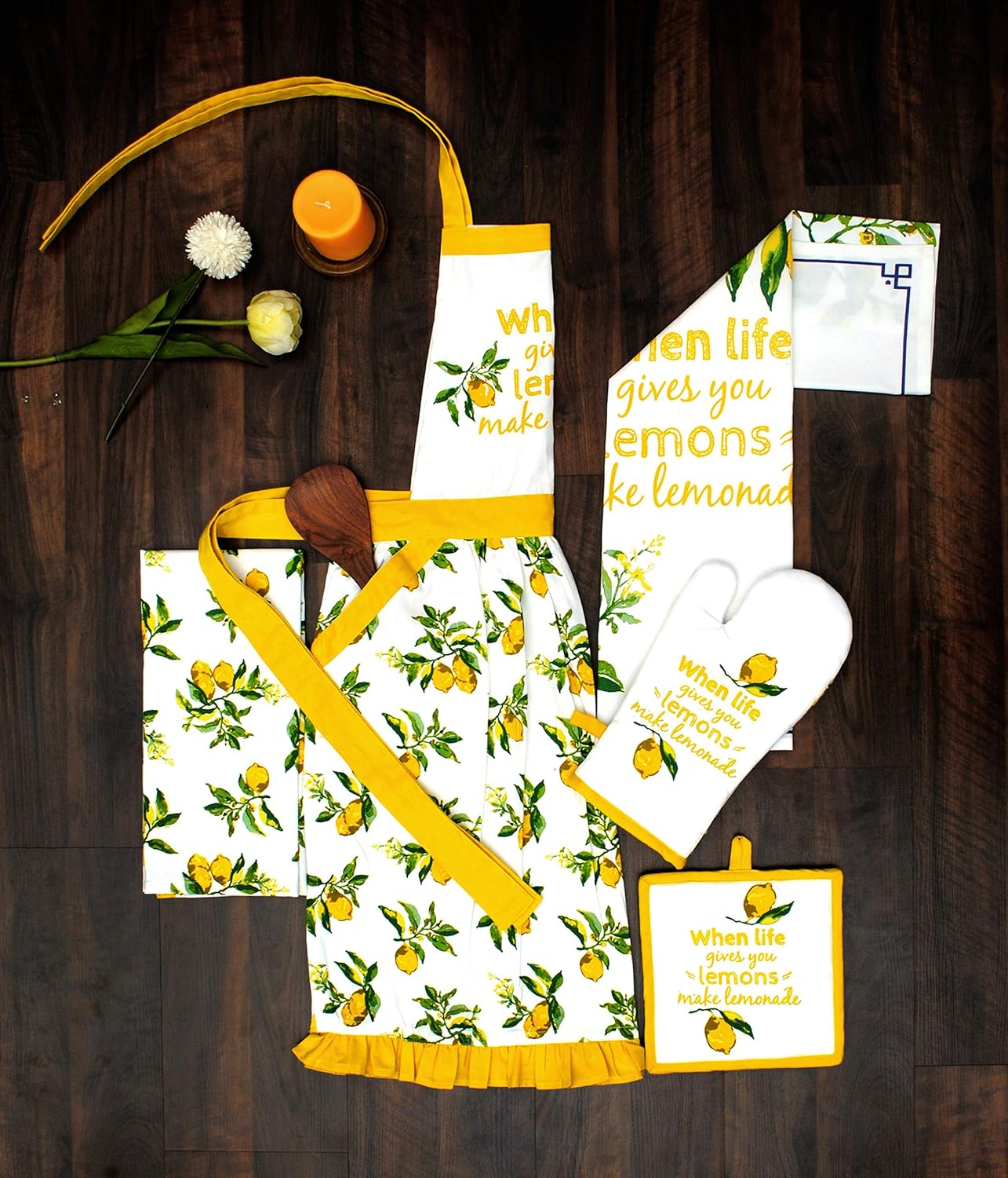 AMOUR INFINI Heat-Resistant Pot Holder Oven Mitt Set for Cooking kicks