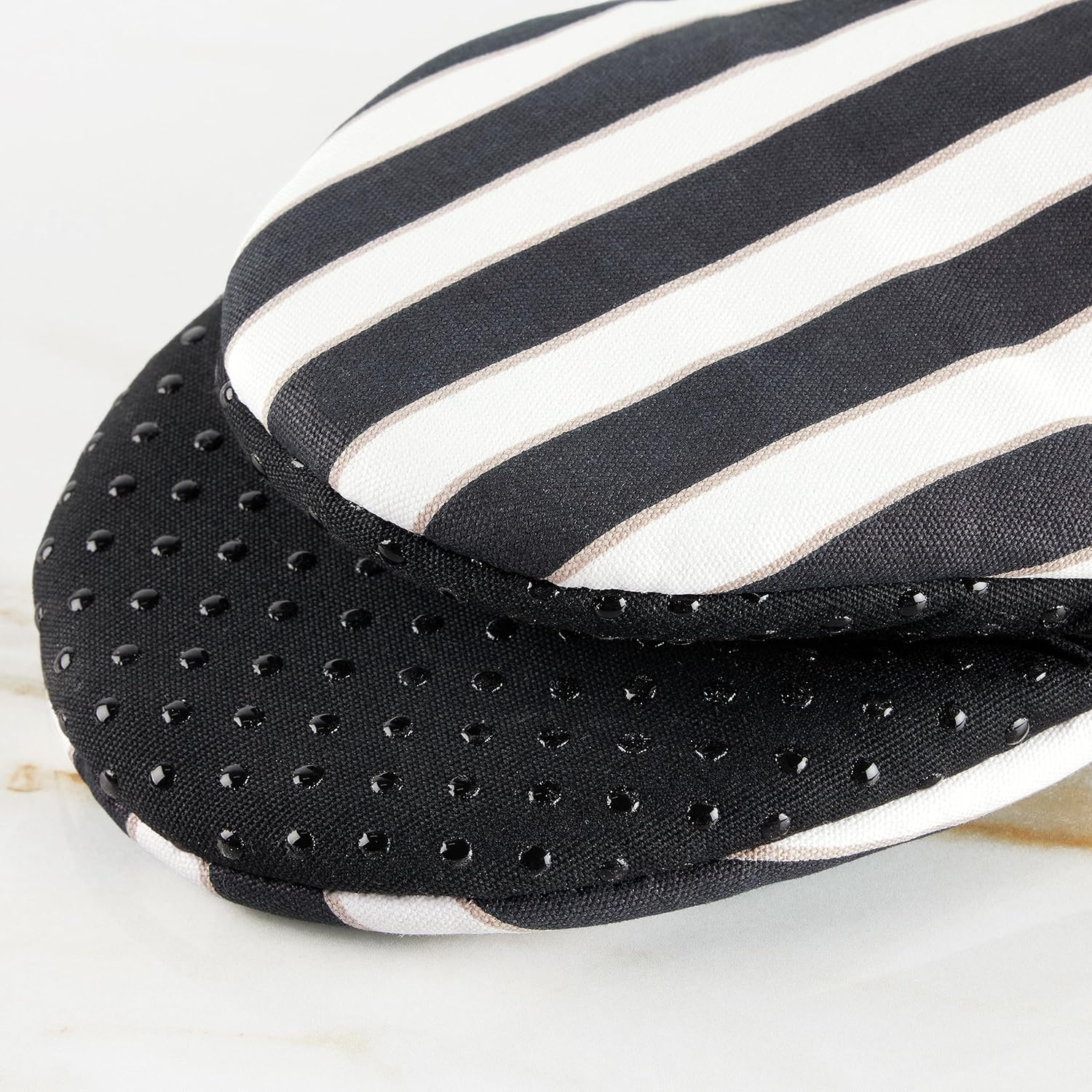 Kate Spade New York Mini Oven Mitt Set