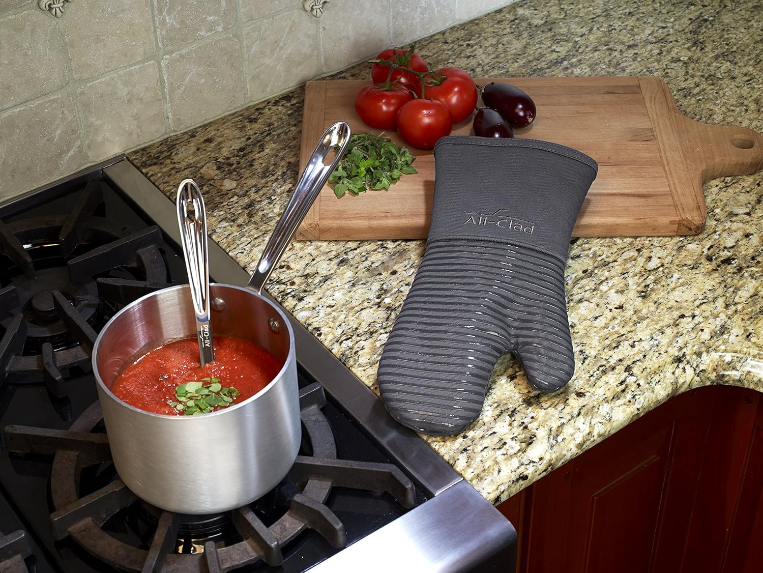 Sturdy Heat-Resistant Oven Mitt for 500F Soft Machine Washable